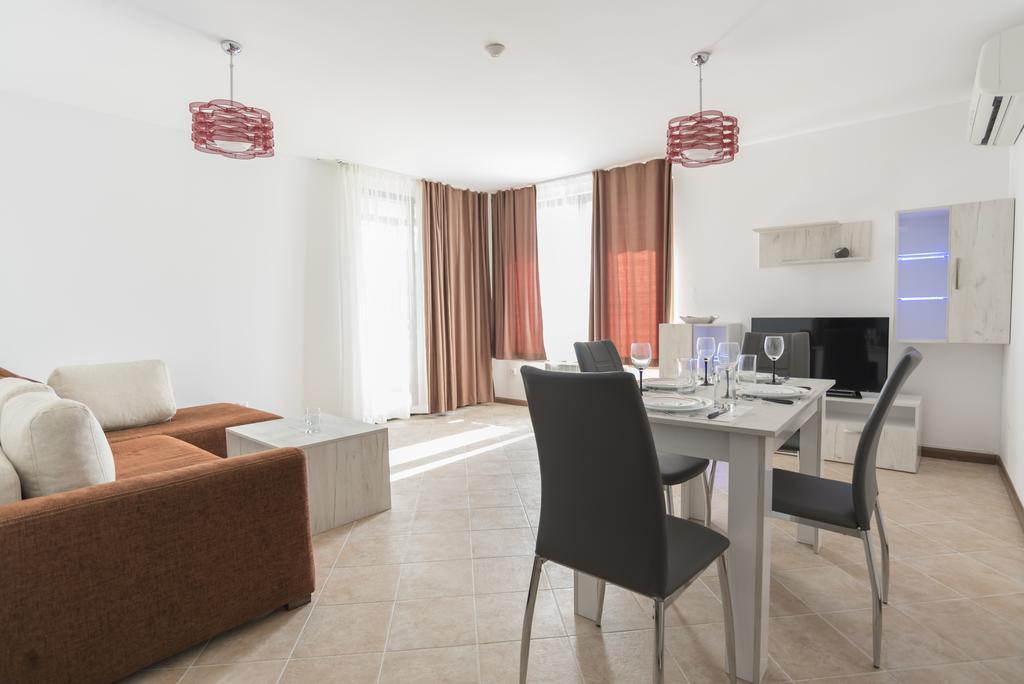 לוזנטס Oasis Resort & Spa Cozy Apartments מראה חיצוני תמונה