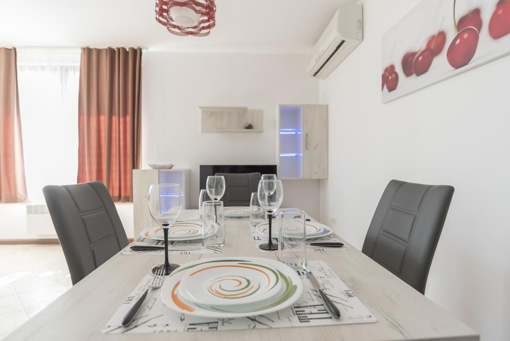 לוזנטס Oasis Resort & Spa Cozy Apartments מראה חיצוני תמונה